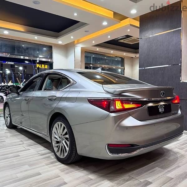 Lexus ES 300 2019 2