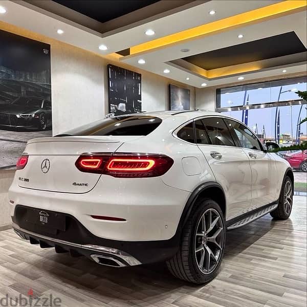 Mercedes-Benz GLC 300 Coupe 2022 3