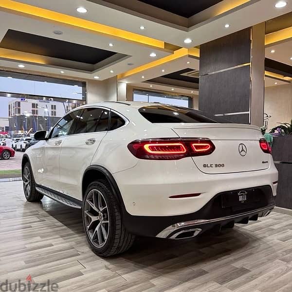 Mercedes-Benz GLC 300 Coupe 2022 4