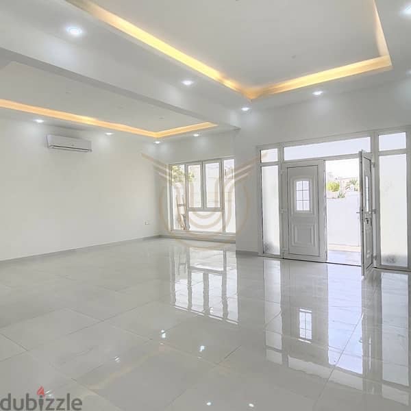 New and luxurious villa for rent in Al-Azaiba, price 800 OMR 1