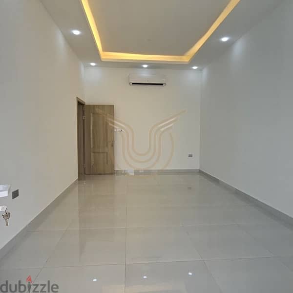 New and luxurious villa for rent in Al-Azaiba, price 800 OMR 6