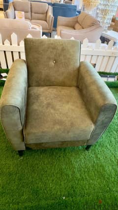 One seater sofa  brand new condition 0