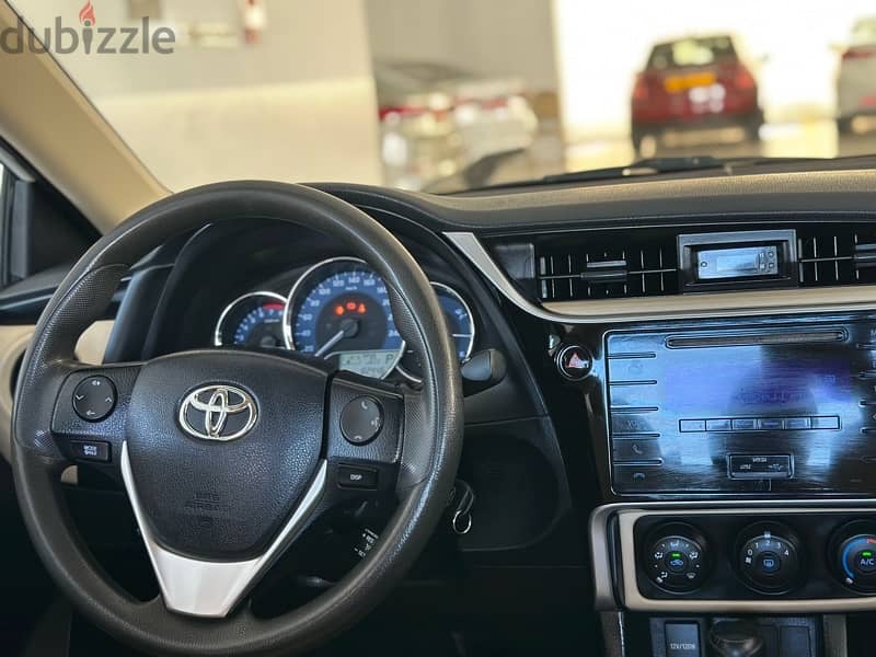 Toyota Corolla 2019 Oman car 1.6 excellent condition 82000 km only 17