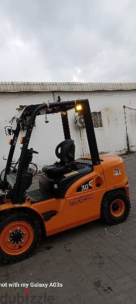 forklift for rent avalibal 3