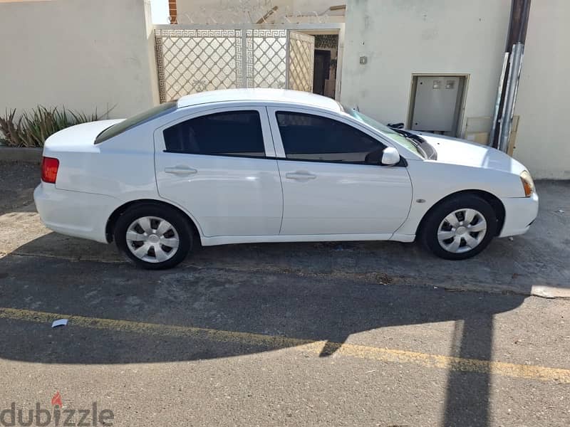 Mitsubishi Galant 2013 7