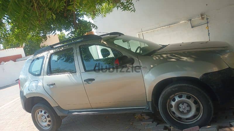 Renault Duster 2013 1