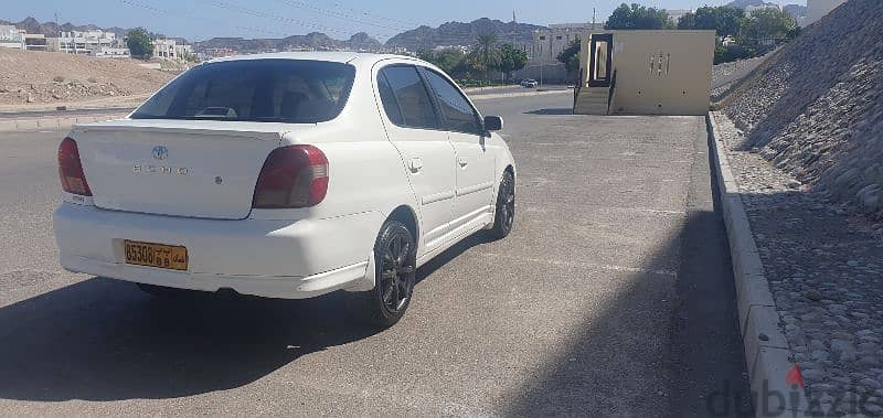 Toyota Echo 2002 negotiable 1