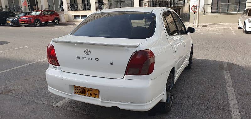 Toyota Echo 2002 negotiable 4