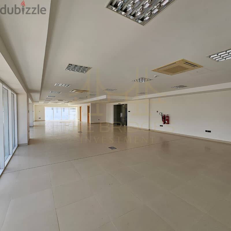 office for Rent in Al Khuwair in a very wonderful location 6