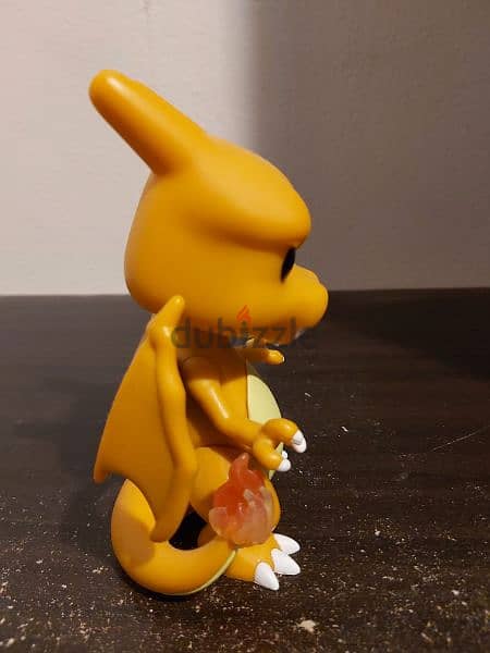 Charizard Pokemon Funko Pop! 3