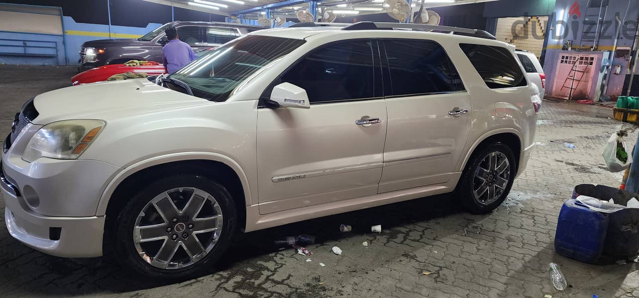 GMC Acadia 2011 2011 2