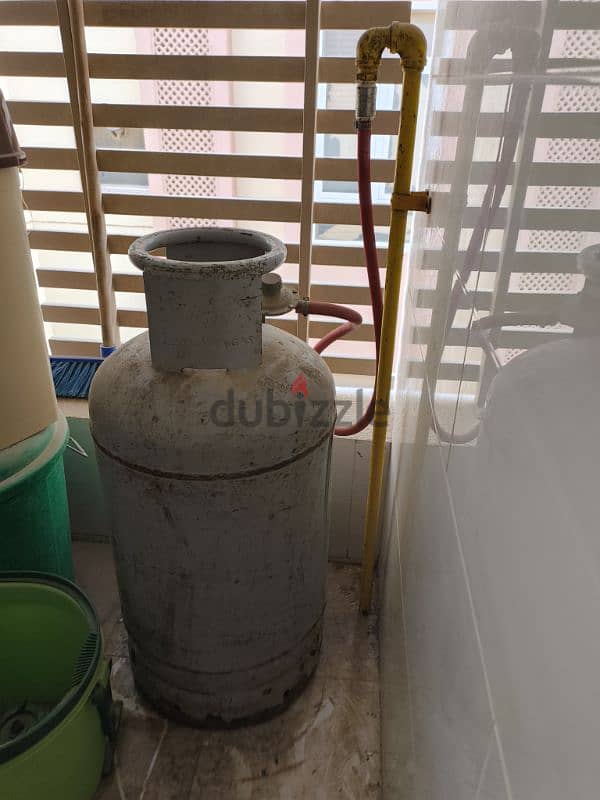 Gas Cylinder with Stove 1