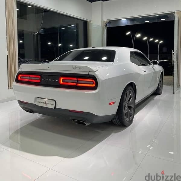 Dodge Challenger 2019 6