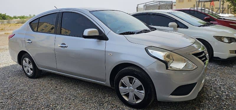 Nissan Sunny 2018 6