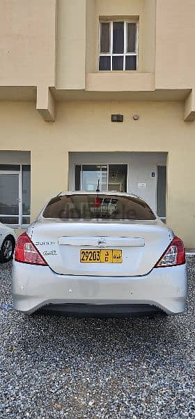 Nissan Sunny 2018 7