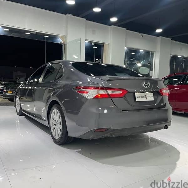 Toyota Camry 2019 5