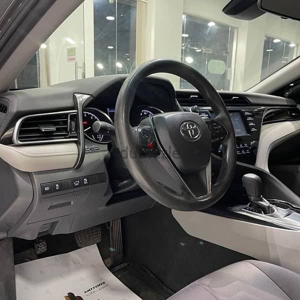 Toyota Camry 2019 7