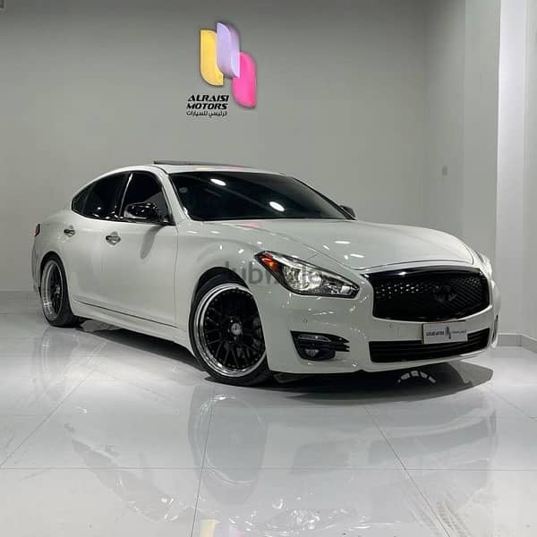 Infiniti Q70 2018 1