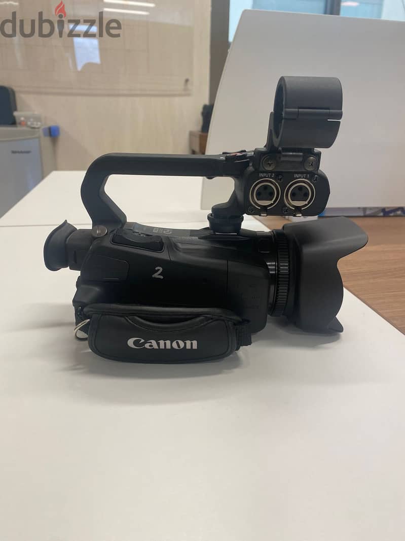 Canon XA11 3