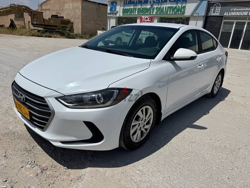 Hyundai Elantra 2018 1