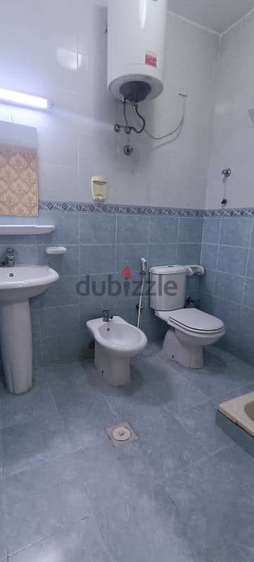 For rent room in alkhwair 3