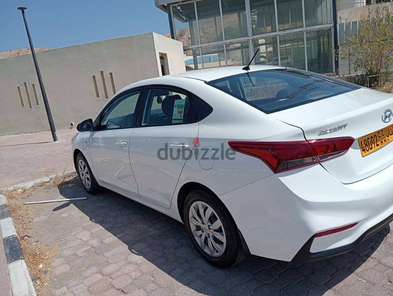 Hyundai Accent 2019 gcc oman 1.6L 109km contact number (77474894) 4