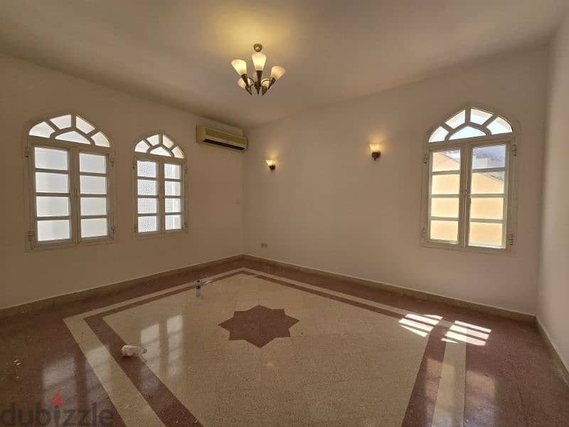 4BR+1 at Qurum 29 11