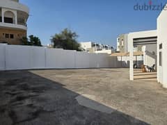 villa for rent in Madinat Al Elam 0