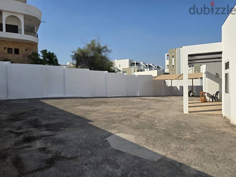 villa for rent in Madinat Al Elam 0