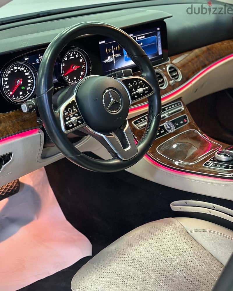 Mercedes-Benz E300 2019 11