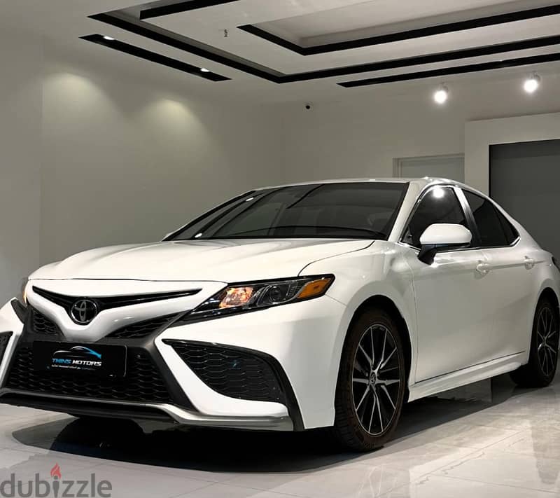 Toyota Camry 2021 SE 1