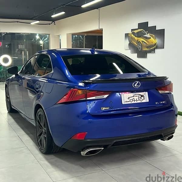 Lexus IS 300 2019 2