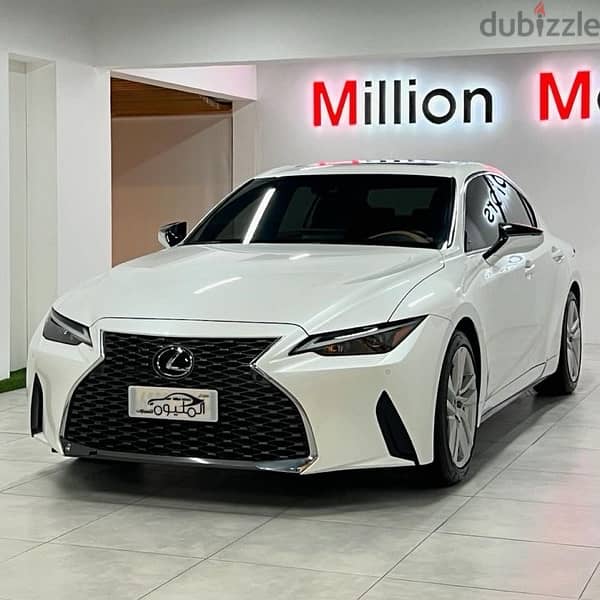 Lexus IS 300 2023 1