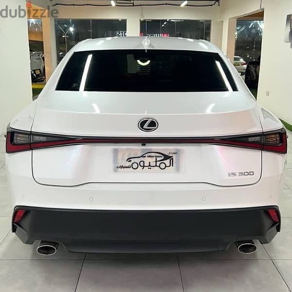 Lexus IS 300 2023 3