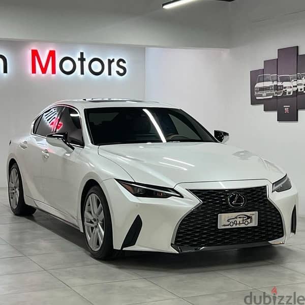 Lexus IS 300 2023 5