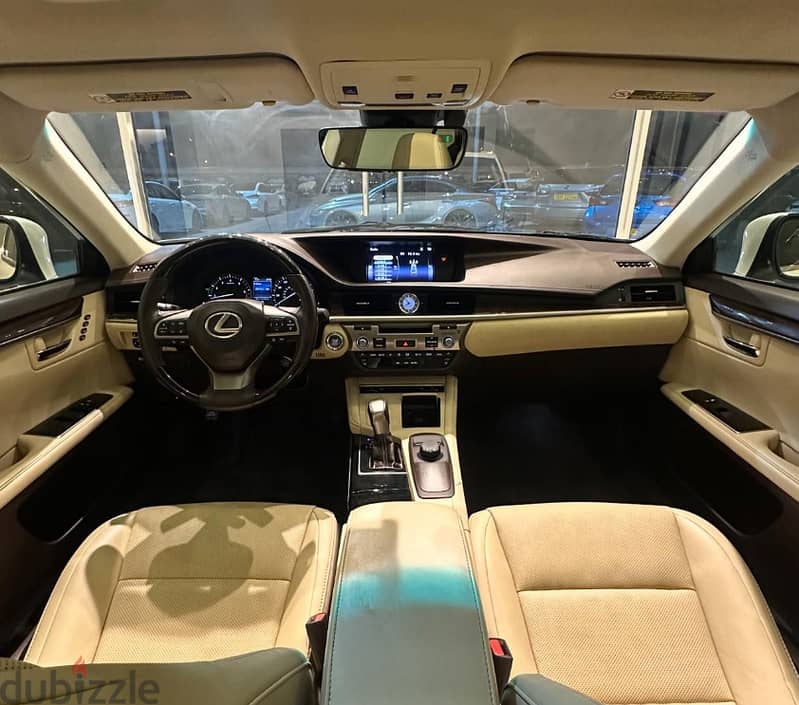 Lexus ES 350 2018 4