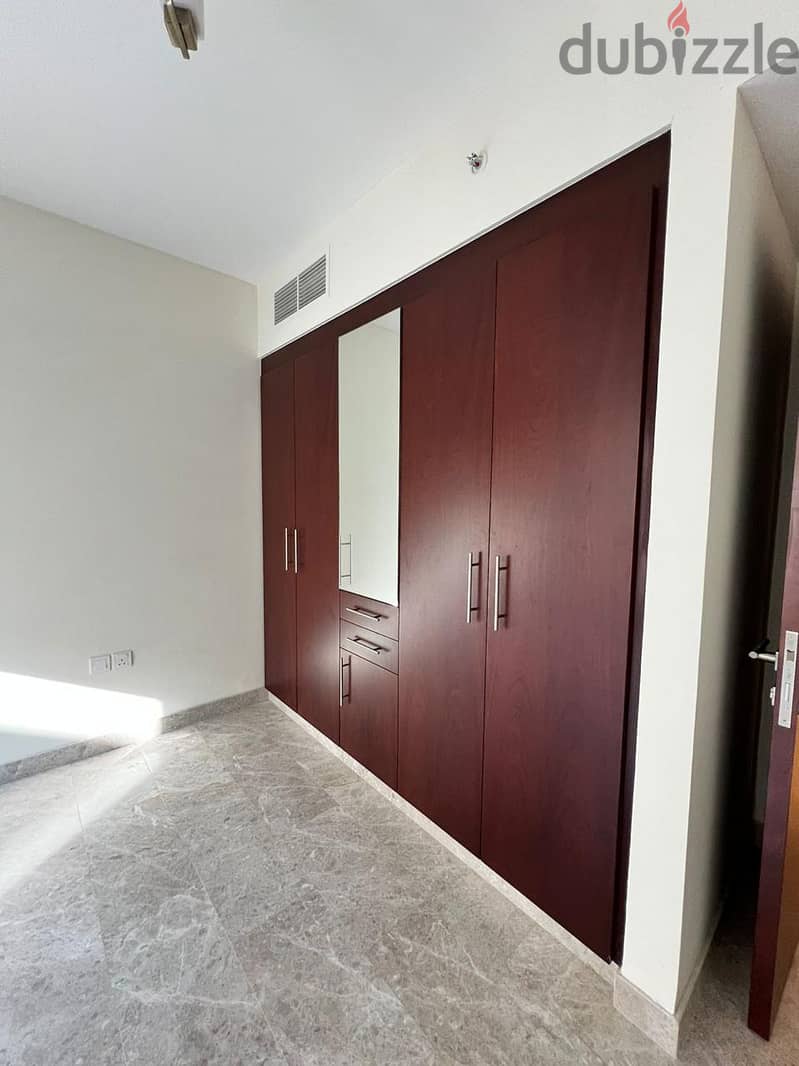 Luxury Apartment for Sale in South Mawaleh, behind City Centre 148 m. 2