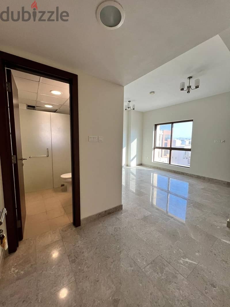 Luxury Apartment for Sale in South Mawaleh, behind City Centre 148 m. 13