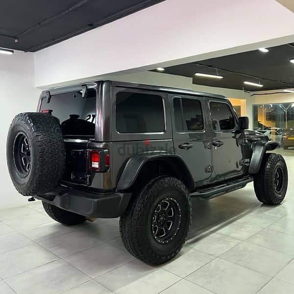 Jeep Wrangler 2018 4