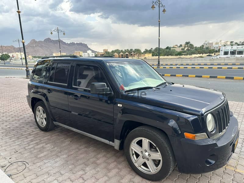 Jeep Patriot 2010 4WD, 5 Seater, Power Steering, Power Windows, Touch 3