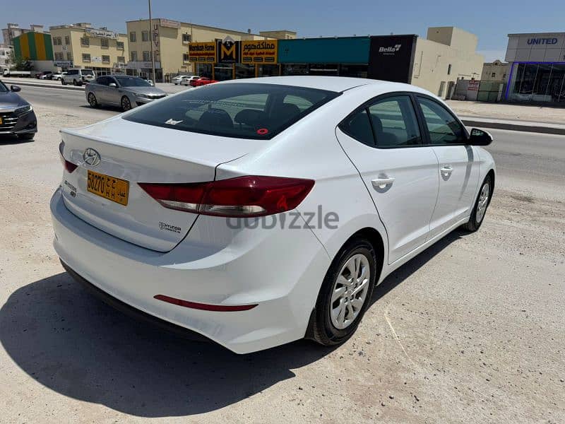 Hyundai Elantra 2018 8