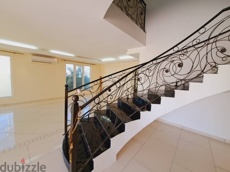 فيلا للايجار المعبيلة /Villa for rent in Maabela 9