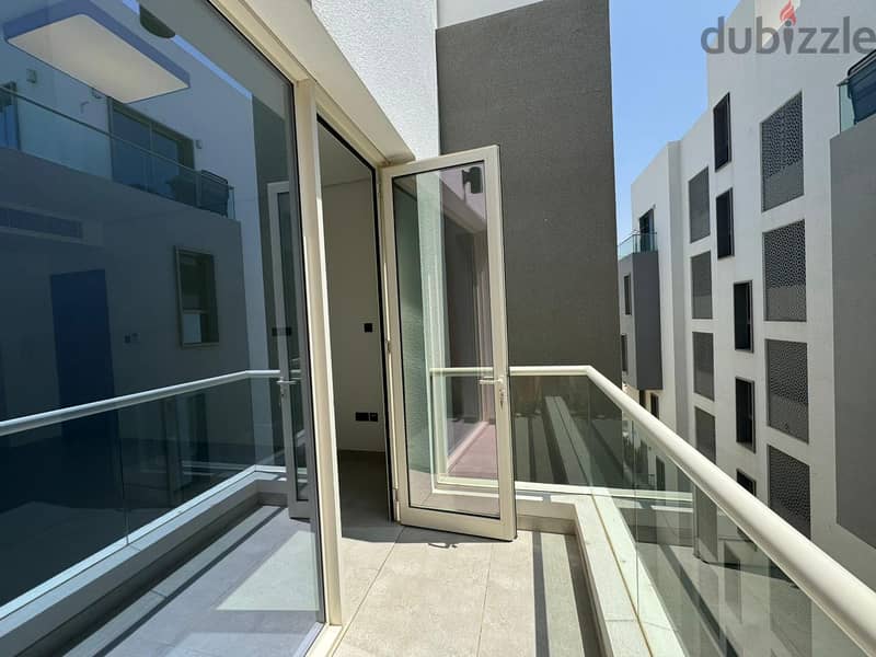 1 BR Fantastic Penthouse Apartment – Muscat Hills 5