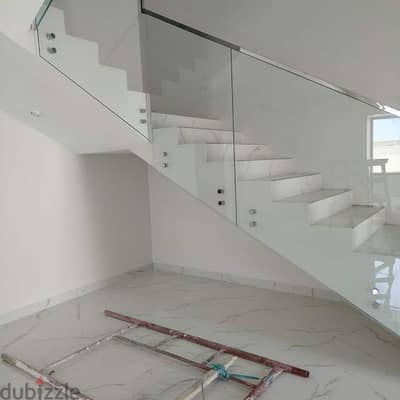 STAIRCASE STAINLESS STEEL,10 MM 12 MM TEMPERATURE  AND GLASS PETITION