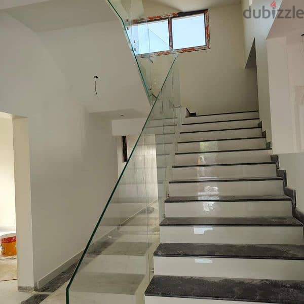 STAIRCASE STAINLESS STEEL,10 MM 12 MM TEMPERATURE  AND GLASS PETITION 2