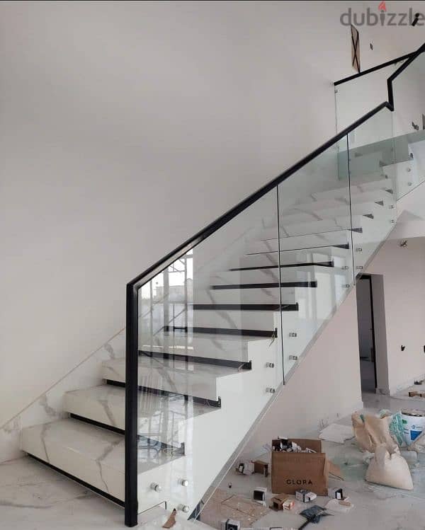 STAIRCASE STAINLESS STEEL,10 MM 12 MM TEMPERATURE  AND GLASS PETITION 3