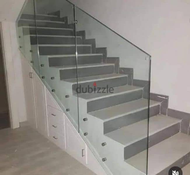 STAIRCASE STAINLESS STEEL,10 MM 12 MM TEMPERATURE  AND GLASS PETITION 11