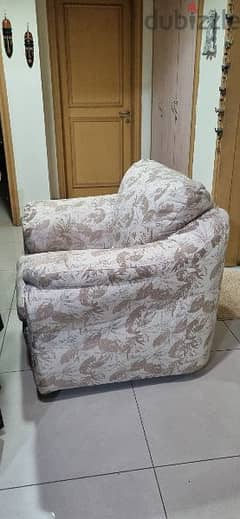 Single Seater Sofa:2Pieces 0