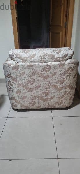 Single Seater Sofa:2Pieces 5