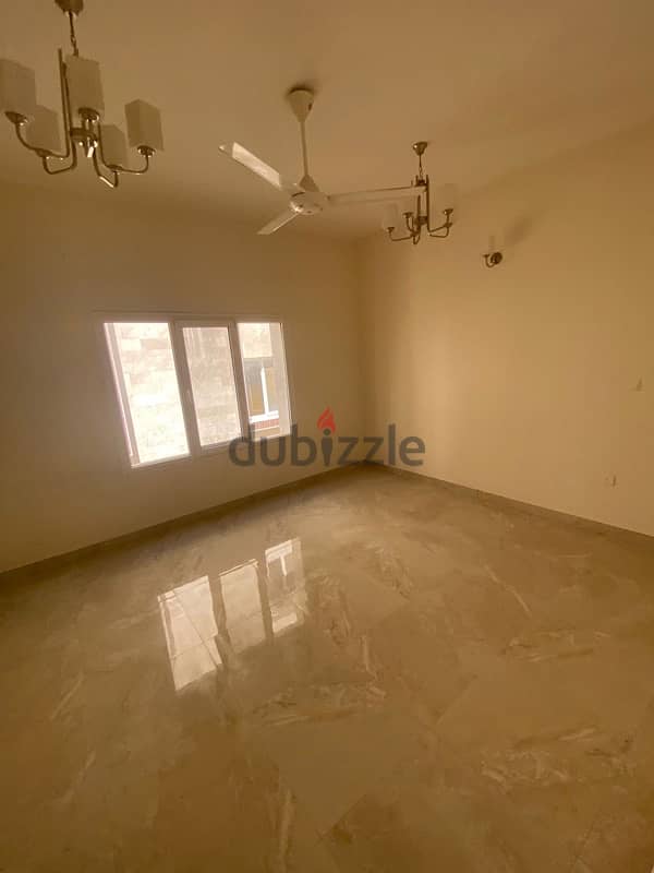 فيلا فاخره في مدينه السلطان قابوس Villa In Madinat Al Sultan Qabous 11